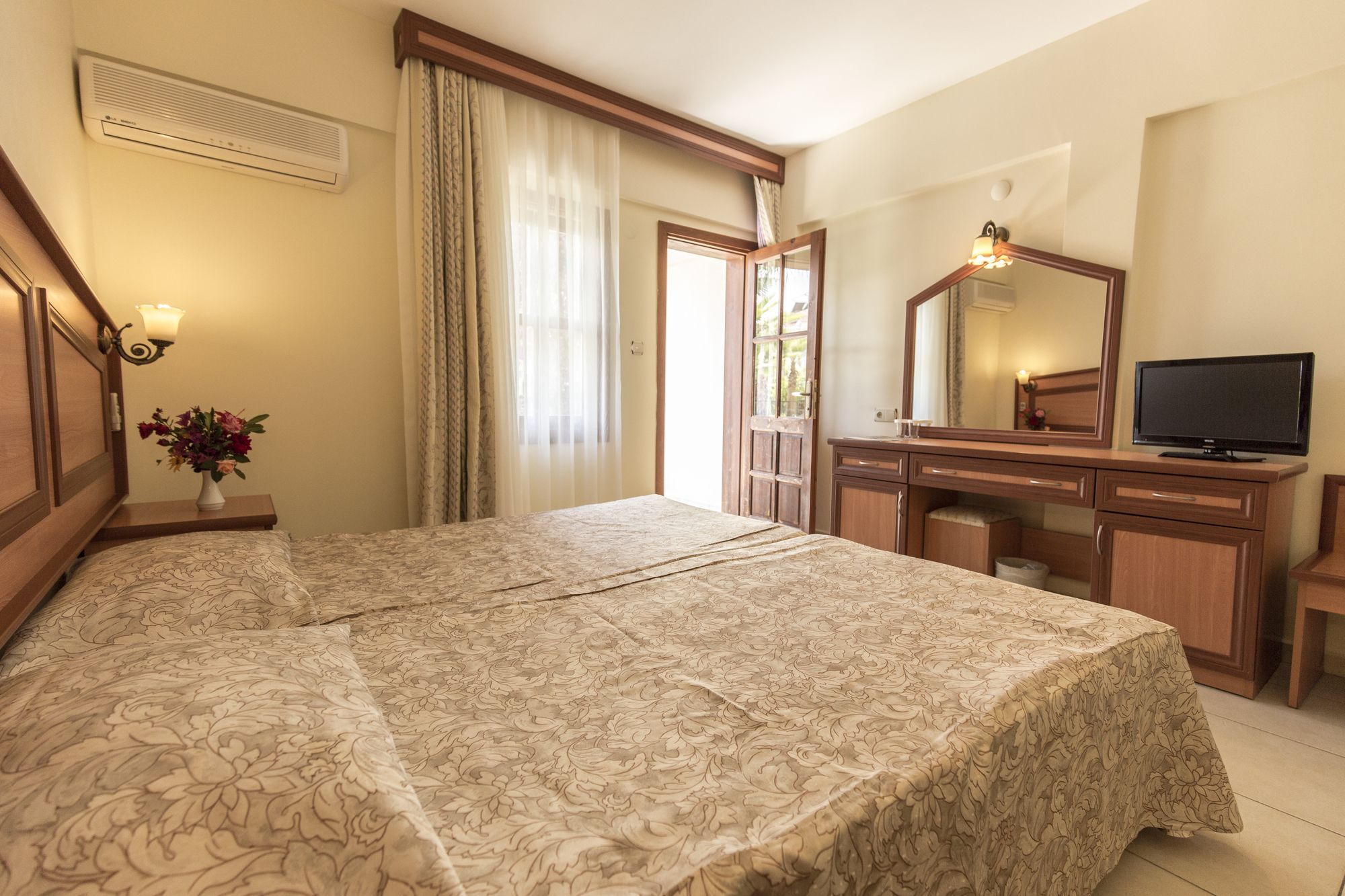 Katranci Park Hotel فتحية المظهر الخارجي الصورة